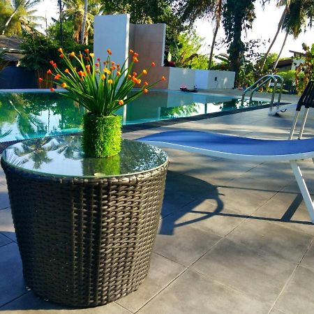 Temple Pond Villa Colombo Пилияндала Экстерьер фото