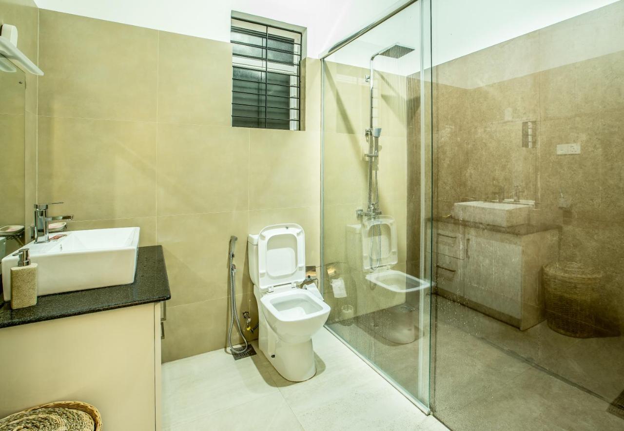 Temple Pond Villa Colombo Пилияндала Экстерьер фото